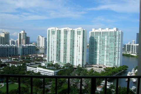 Снять в аренду кондоминиум в Авентура, Флорида 2 спальни, 116.78м2, № 2023369 - фото 21