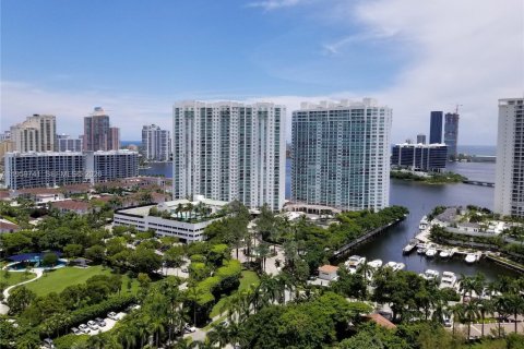 Снять в аренду кондоминиум в Авентура, Флорида 2 спальни, 116.78м2, № 2023369 - фото 8