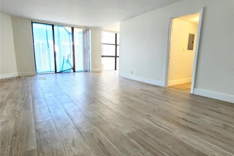 Снять в аренду кондоминиум в Авентура, Флорида 2 спальни, 116.78м2, № 2023369 - фото 12