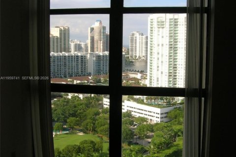 Снять в аренду кондоминиум в Авентура, Флорида 2 спальни, 116.78м2, № 2023369 - фото 23