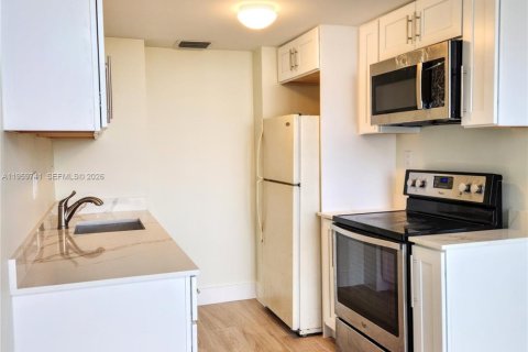 Снять в аренду кондоминиум в Авентура, Флорида 2 спальни, 116.78м2, № 2023369 - фото 5