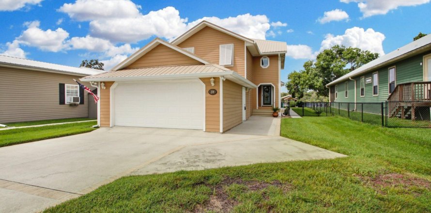 Villa ou maison à Welaka, Floride 3 chambres, 310.39 m2 № 770621