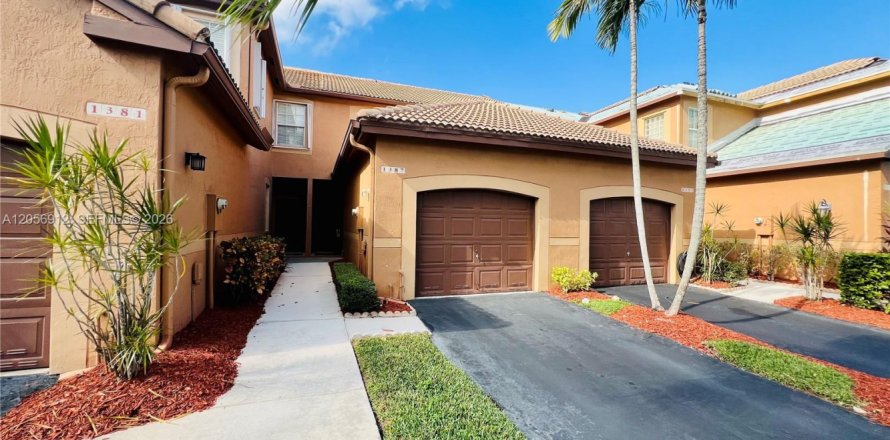 Touwnhouse à Weston, Floride 2 chambres, 109.35 m2 № 2168502