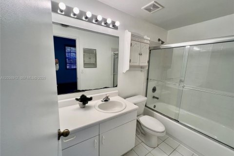 Touwnhouse à louer à Weston, Floride: 2 chambres, 109.35 m2 № 2168502 - photo 15