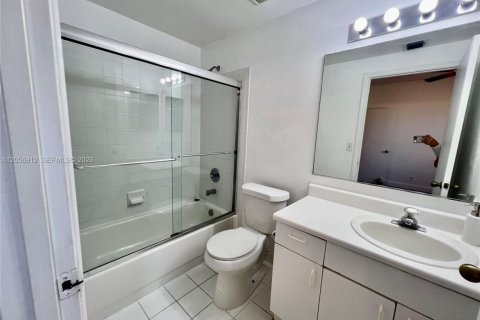 Touwnhouse à louer à Weston, Floride: 2 chambres, 109.35 m2 № 2168502 - photo 19