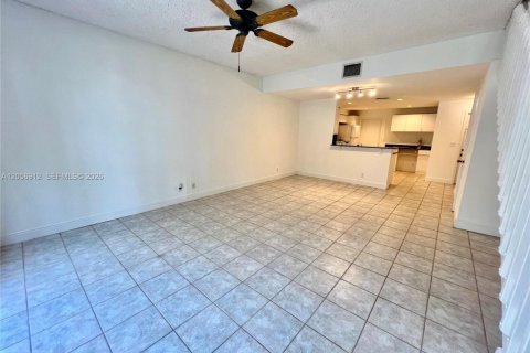 Touwnhouse à louer à Weston, Floride: 2 chambres, 109.35 m2 № 2168502 - photo 8