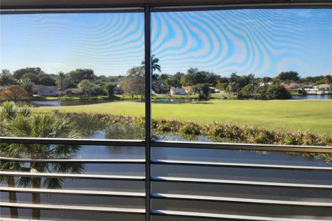 Condominio en Davie, Florida, 2 dormitorios № 2153123