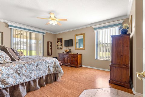 House in Summerfield, Florida 3 bedrooms, 205.59 sq.m. № 1725166 - photo 14