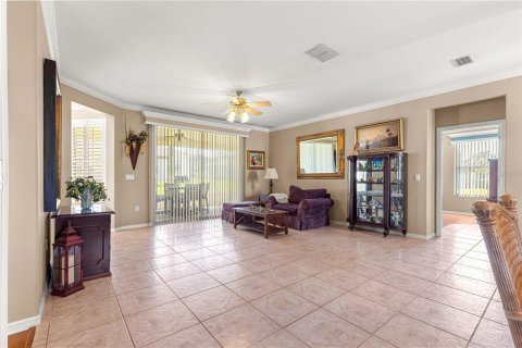 House in Summerfield, Florida 3 bedrooms, 205.59 sq.m. № 1725166 - photo 11