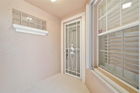 Townhouse in Punta Gorda, Florida 3 bedrooms, 183.85 sq.m. № 2372926 - photo 4