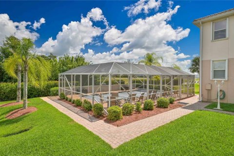 Townhouse in Punta Gorda, Florida 3 bedrooms, 183.85 sq.m. № 2372926 - photo 30