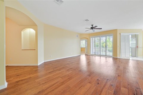 Townhouse in Punta Gorda, Florida 3 bedrooms, 183.85 sq.m. № 2372926 - photo 6