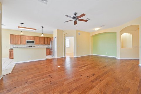Townhouse in Punta Gorda, Florida 3 bedrooms, 183.85 sq.m. № 2372926 - photo 8