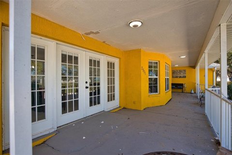 Commercial property in North Port, Florida 338.44 sq.m. № 2232967 - photo 11