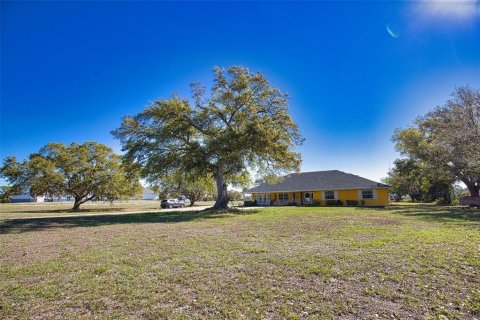 Commercial property in North Port, Florida 338.44 sq.m. № 2232967 - photo 2