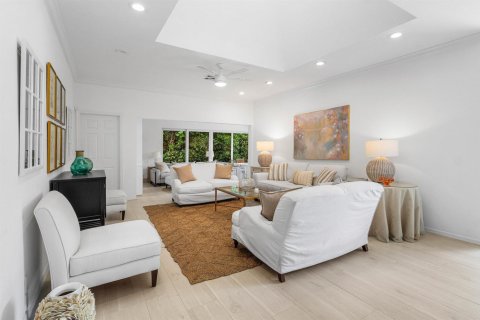 House in Gulf Stream, Florida 3 bedrooms, 203.18 sq.m. № 2158420 - photo 10