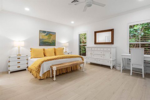 House in Gulf Stream, Florida 3 bedrooms, 203.18 sq.m. № 2158420 - photo 15