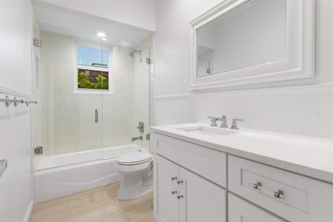House in Gulf Stream, Florida 3 bedrooms, 203.18 sq.m. № 2158420 - photo 20
