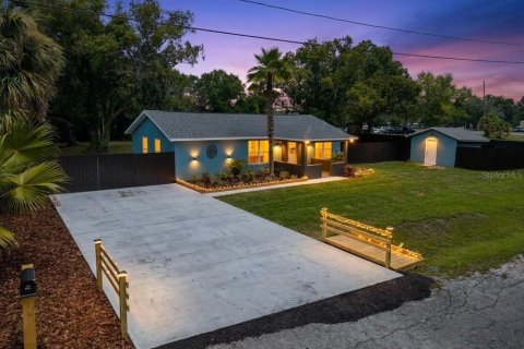 Casa en Land O' Lakes, Florida 3 dormitorios, 148.64 m2 № 2217111