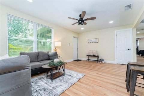 Casa en venta en Land O' Lakes, Florida, 3 dormitorios, 148.64 m2 № 2217111 - foto 13