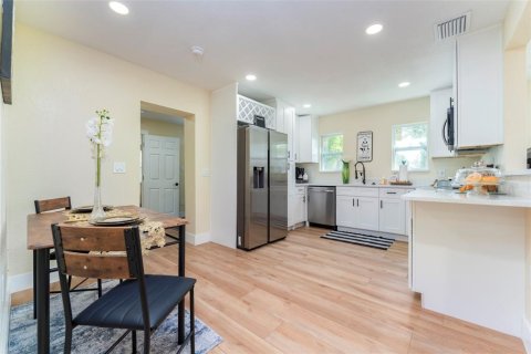 Casa en venta en Land O' Lakes, Florida, 3 dormitorios, 148.64 m2 № 2217111 - foto 16