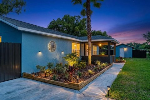 Casa en venta en Land O' Lakes, Florida, 3 dormitorios, 148.64 m2 № 2217111 - foto 2