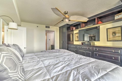 Condo in Hudson, Florida, 1 bedroom  № 2379593 - photo 14