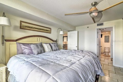 Condo in Hudson, Florida, 1 bedroom  № 2379593 - photo 18