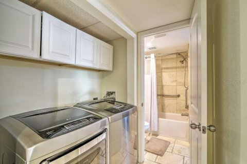 Condo in Hudson, Florida, 1 bedroom  № 2379593 - photo 11
