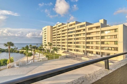 Condo in Hudson, Florida, 1 bedroom  № 2379593 - photo 19
