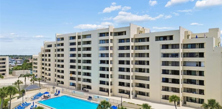 Condo in Hudson, Florida, 1 bedroom  № 2379593