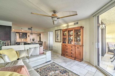 Condo in Hudson, Florida, 1 bedroom  № 2379593 - photo 15