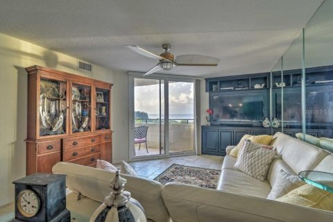 Condo in Hudson, Florida, 1 bedroom  № 2379593 - photo 8