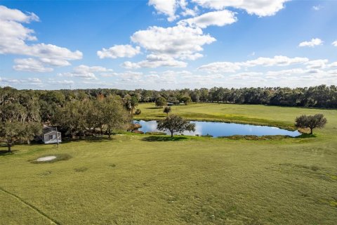Terreno en venta en Sorrento, Florida № 2165901 - foto 11