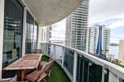 Copropriété à vendre à Miami, Floride: 3 chambres, 122.63 m2 № 2065277 - photo 21