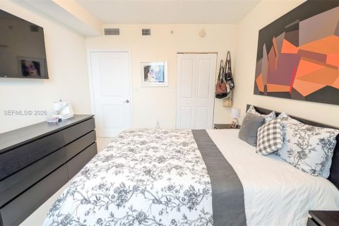 Copropriété à vendre à Miami, Floride: 3 chambres, 122.63 m2 № 2065277 - photo 15