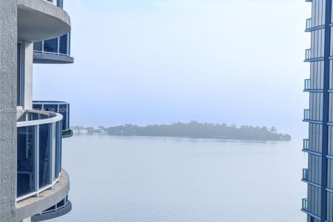 Copropriété à vendre à Miami, Floride: 3 chambres, 122.63 m2 № 2065277 - photo 24