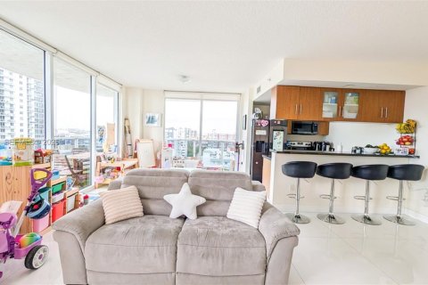 Copropriété à vendre à Miami, Floride: 3 chambres, 122.63 m2 № 2065277 - photo 6