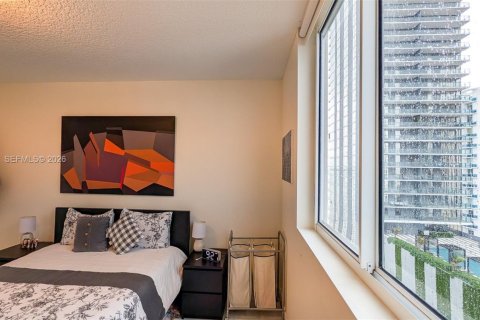 Copropriété à vendre à Miami, Floride: 3 chambres, 122.63 m2 № 2065277 - photo 14