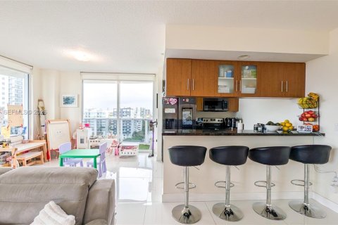 Copropriété à vendre à Miami, Floride: 3 chambres, 122.63 m2 № 2065277 - photo 5