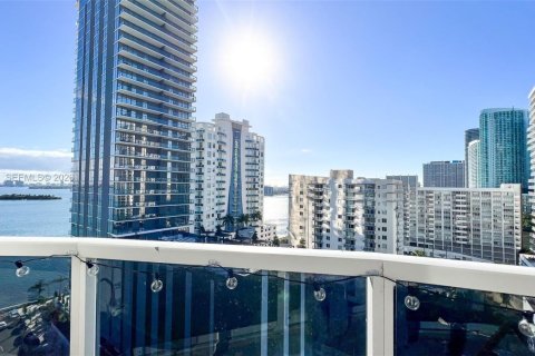 Copropriété à vendre à Miami, Floride: 3 chambres, 122.63 m2 № 2065277 - photo 22