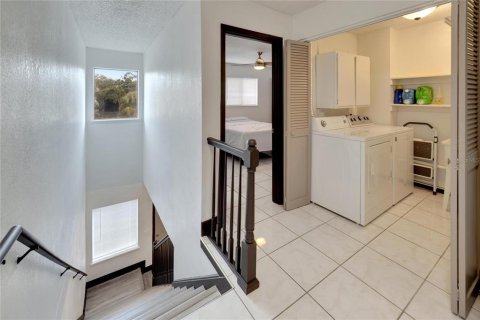 Townhouse in Tampa, Florida 3 bedrooms, 149.57 sq.m. № 2376869 - photo 30