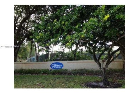 Кондоминиум с 2 спальнями в Помпано-Бич, Флорида № 2006122