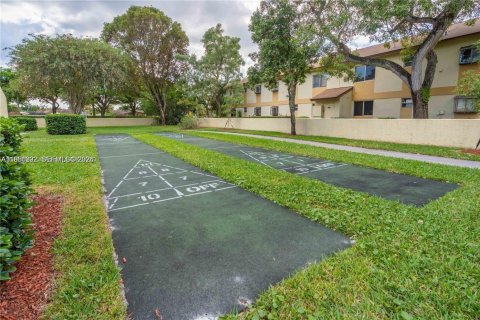 Снять в аренду кондоминиум в Помпано-Бич, Флорида 2 спальни, 77.11м2, № 2006122 - фото 25