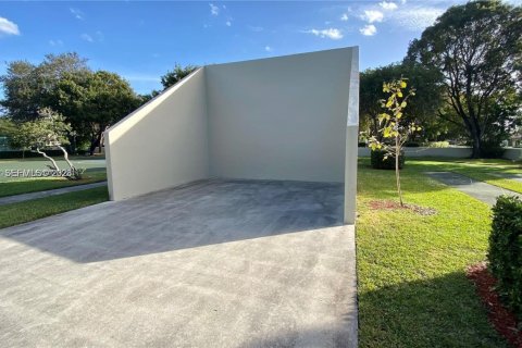 Снять в аренду кондоминиум в Помпано-Бич, Флорида 2 спальни, 77.11м2, № 2006122 - фото 21