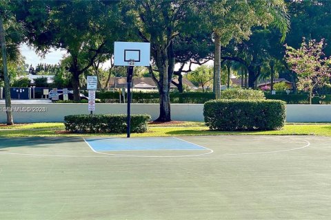 Снять в аренду кондоминиум в Помпано-Бич, Флорида 2 спальни, 77.11м2, № 2006122 - фото 28