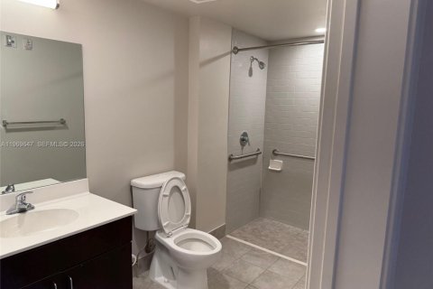 Снять в аренду виллу или дом в Форт-Лодердейл, Флорида 2 спальни, 88.26м2, № 2032409 - фото 7