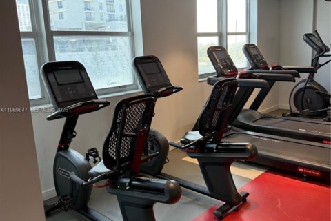 Снять в аренду виллу или дом в Форт-Лодердейл, Флорида 2 спальни, 88.26м2, № 2032409 - фото 9