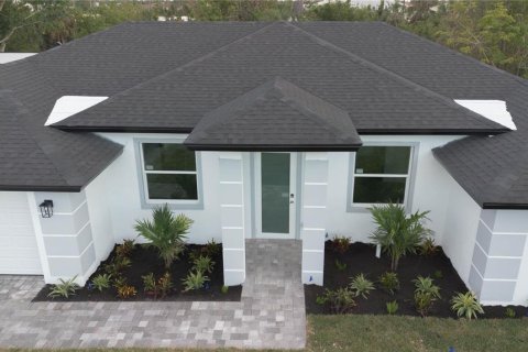 Villa ou maison à vendre à Englewood, Floride: 4 chambres, 229 m2 № 1733025 - photo 3