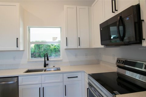 Villa ou maison à vendre à Englewood, Floride: 4 chambres, 229 m2 № 1733025 - photo 8
